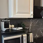 3-Raum-City-Apartment Ost-1