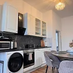 3-Raum-City-Apartment Ost-1